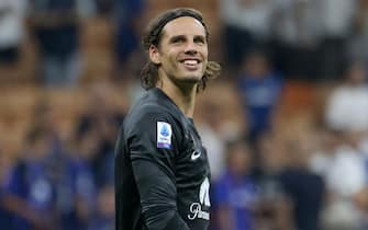 Inter Milan’s goalkeeper Yann Sommer greets during the Italian serie A soccer match between Fc Inter  and Monza Giuseppe Meazza stadium in Milan, 19 August 2023.
ANSA / MATTEO BAZZI