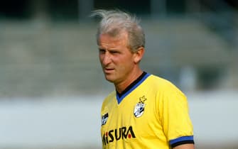 ©ravezzani/lapressesportcalcioMilano anni '80Giovanni Trapattoninella foto: l'allenatore Giovanni Trapattoni durante un allenamento con l'Inter