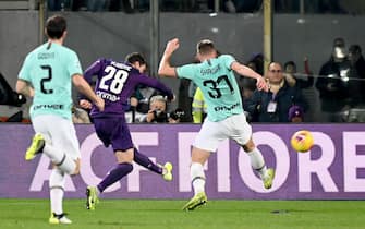 Fiorentina's forward Dusan Vlahovic shot on goal during the Italian Serie A soccer match between ACF Fiorentina and Inter FC at the Artemio Franchi stadium in Florence, Italy, 15 December 2019
ANSA/CLAUDIO GIOVANNINI