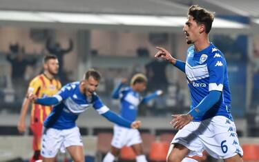 Doppio Ndoj, colpo Brescia: 3-0 al Lecce