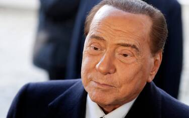 Silvio Berlusconi dimesso dall'ospedale di Monaco