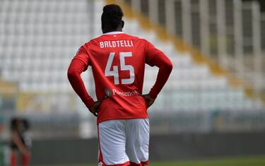 Il Lecce cade con la Spal, Monza ko ad Ascoli
