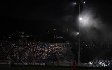 Como-Brescia, blackout al Sinigaglia: 9' di buio