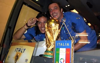 Cosa sta succedendo alla Serie B, diventata all'improvviso il rifugio dei  Campioni del Mondo del 2006? De Rossi è il nuovo allenatore della Spal,  Cannavaro è al Benevento, Filippo Inzaghi è primo