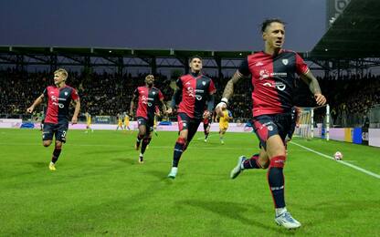Il Cagliari ferma il Frosinone, Genoa ko a Perugia
