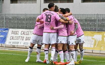 Doppio Brunori, il Palermo vince ad Ascoli