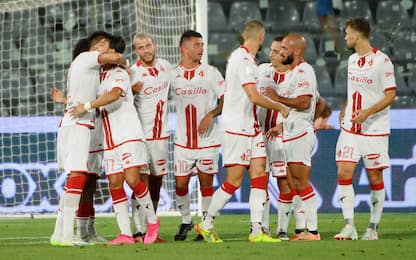 Parma a punteggio pieno, Bari ok con Sibilli