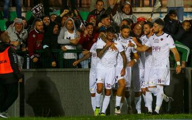 La Reggina vince il derby e vola in testa alla B
