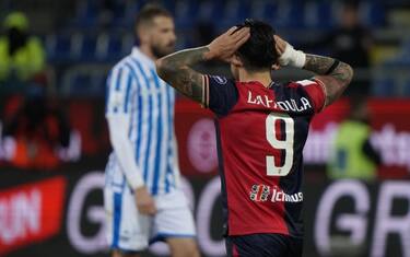 Lapadula lancia il Cagliari: Spal battuta 2-1
