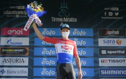Tirreno, 7^ tappa: Van der Poel trionfa a Loreto