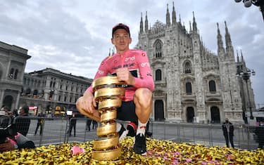 Giro d'Italia 2020: vince Tao Geoghegan Hart! 