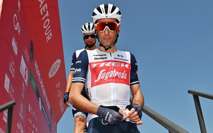 Vincenzo Nibali cade in allenamento, in ospedale per un ...