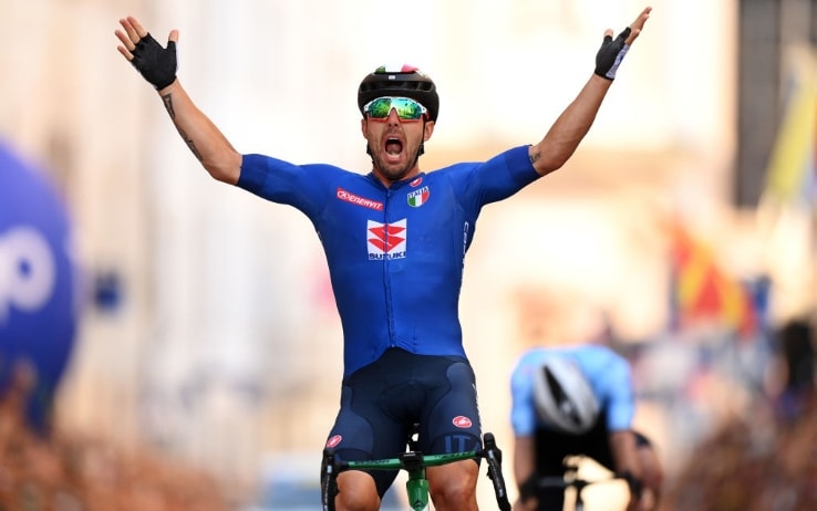Europei ciclismo, oro per Sonny Colbrelli nella prova in linea elite. 2°  Evenepoel | Sky Sport