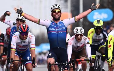 Mark Cavendish vince in volata la Milano-Torino