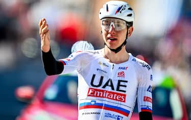 Giro d'Italia, gli iscritti: tutti contro Pogacar