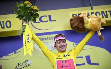 Le classifiche del Tour: Carapaz in giallo