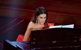 Sanremo 2020, Francesca Sofia Novello suona l'Ave Maria al ...