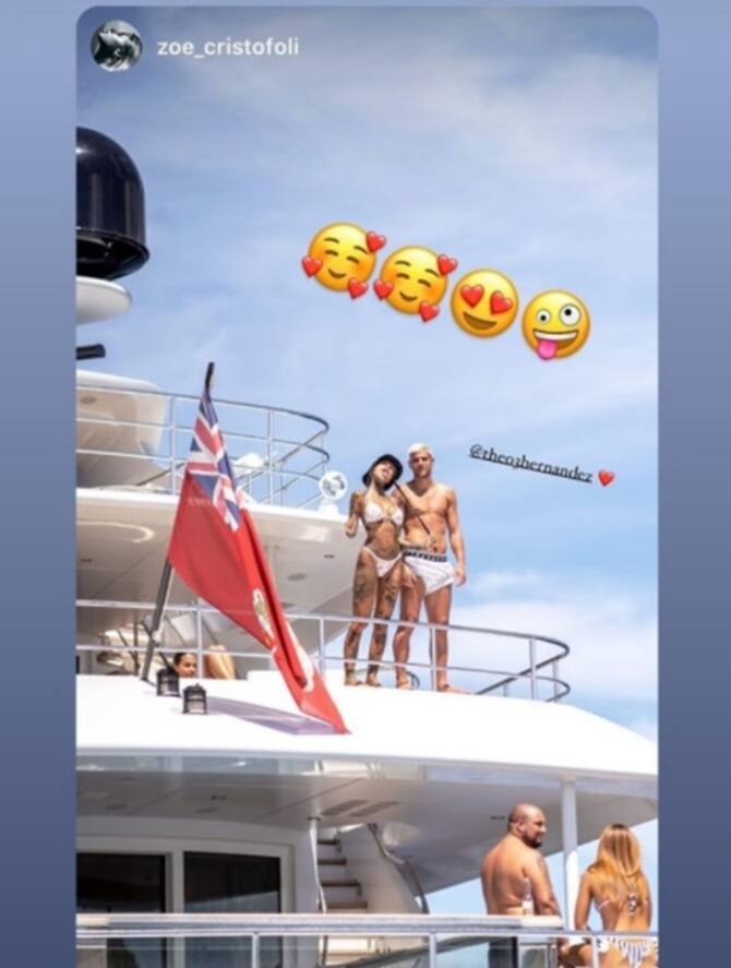Theo Hernandez Vacanze Sullo Yacht A Ibiza Con La Fidanzata Zoe Cristofoli Foto Sky Sport