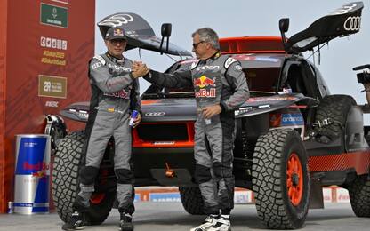 Dakar 2023, Carlos Sainz vince la prima tappa
