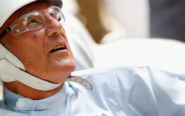 Morto Stirling Moss, l’ex pilota F1 aveva 90 anni