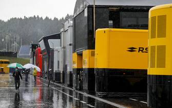 RED BULL RING, AUSTRIA - JULY 11: Heavy Rain during the Styrian GP at Red Bull Ring on Saturday July 11, 2020 in Spielberg, Austria. (Photo by Glenn Dunbar / LAT Images)