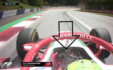 Schumi Jr: salta l'estintore, podio sfuma. VIDEO