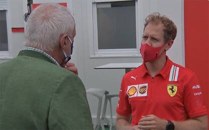 Vettel chiacchera con Mateschitz (Red Bull). VIDEO