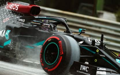 Hamilton è un missile: pole in Ungheria, Vettel 5°