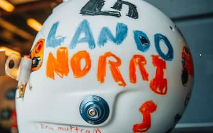 Norris, nuovo casco disegnato da una bimba. FOTO