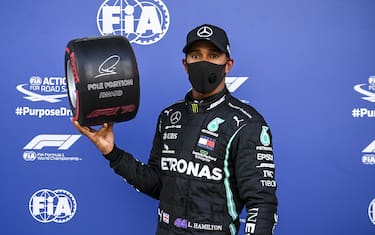 SOCHI AUTODROM, RUSSIAN FEDERATION - SEPTEMBER 26: Pole Sitter Lewis Hamilton, Mercedes-AMG Petronas F1 celebrates in Parc Ferme with the Pirelli Pole Position Award during the Russian GP at Sochi Autodrom on Saturday September 26, 2020 in Sochi, Russian Federation. (Photo by Mark Sutton / Sutton Images)