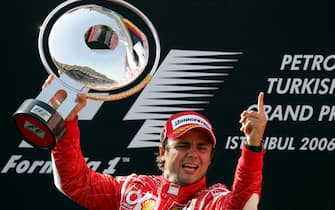 5. La prima vittoria in carriera in Formula 1 per il pilota brasiliano della Ferrari, Felipe Massa, che dopo aver conquistato la sua prima pole position si aggiudica il Gran Premio di Turchia, IStanbul, 27 agosto 2006. ANSA/RAINER JENSE