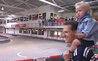 F1, i primi passi di Mick con papà Schumi. VIDEO