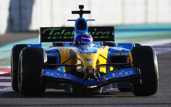 ABU DHABI, UNITED ARAB EMIRATES - DECEMBER 11: Fernando Alonso of Spain and Renault Sport F1 drives his 2005 F1 title winning Renault R25 in between practice ahead of the F1 Grand Prix of Abu Dhabi at Yas Marina Circuit on December 11, 2020 in Abu Dhabi, United Arab Emirates. (Photo by Bryn Lennon/Getty Images)