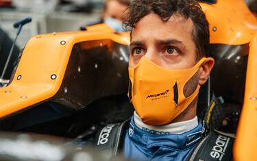 Ricciardo, primo giorno in McLaren. FOTO e VIDEO