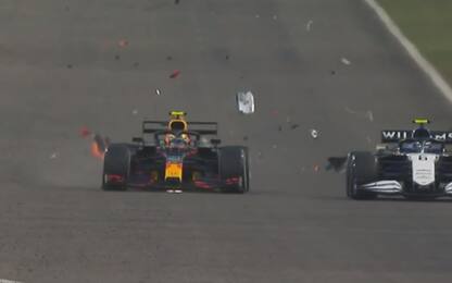 Red Bull, esplode il cofano motore. FOTO e VIDEO