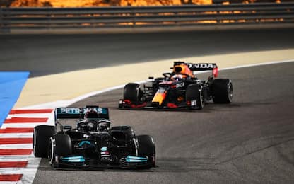 Capolavoro di Hamilton su Verstappen, Leclerc 6°