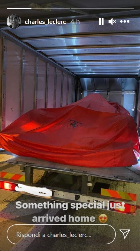 La story pubblicata da Leclerc su Instagram con l'arrivo della SF90