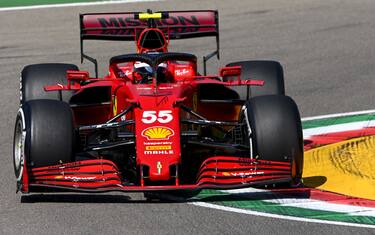 Ferrari veloce e passo gara confortante: l'analisi