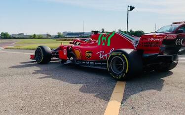 Ferrari, Sainz a Fiorano sulla SF71H. VIDEO