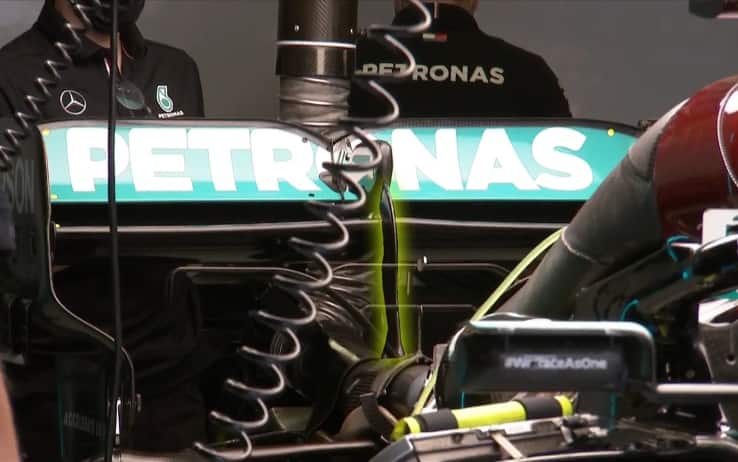 Configurazione monopilone della Mercedes di Hamilton nelle FP1 in Austria