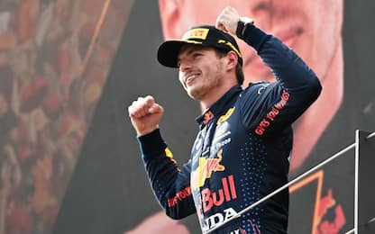 Bis Verstappen in Austria. Hamilton 4°, Sainz 5°