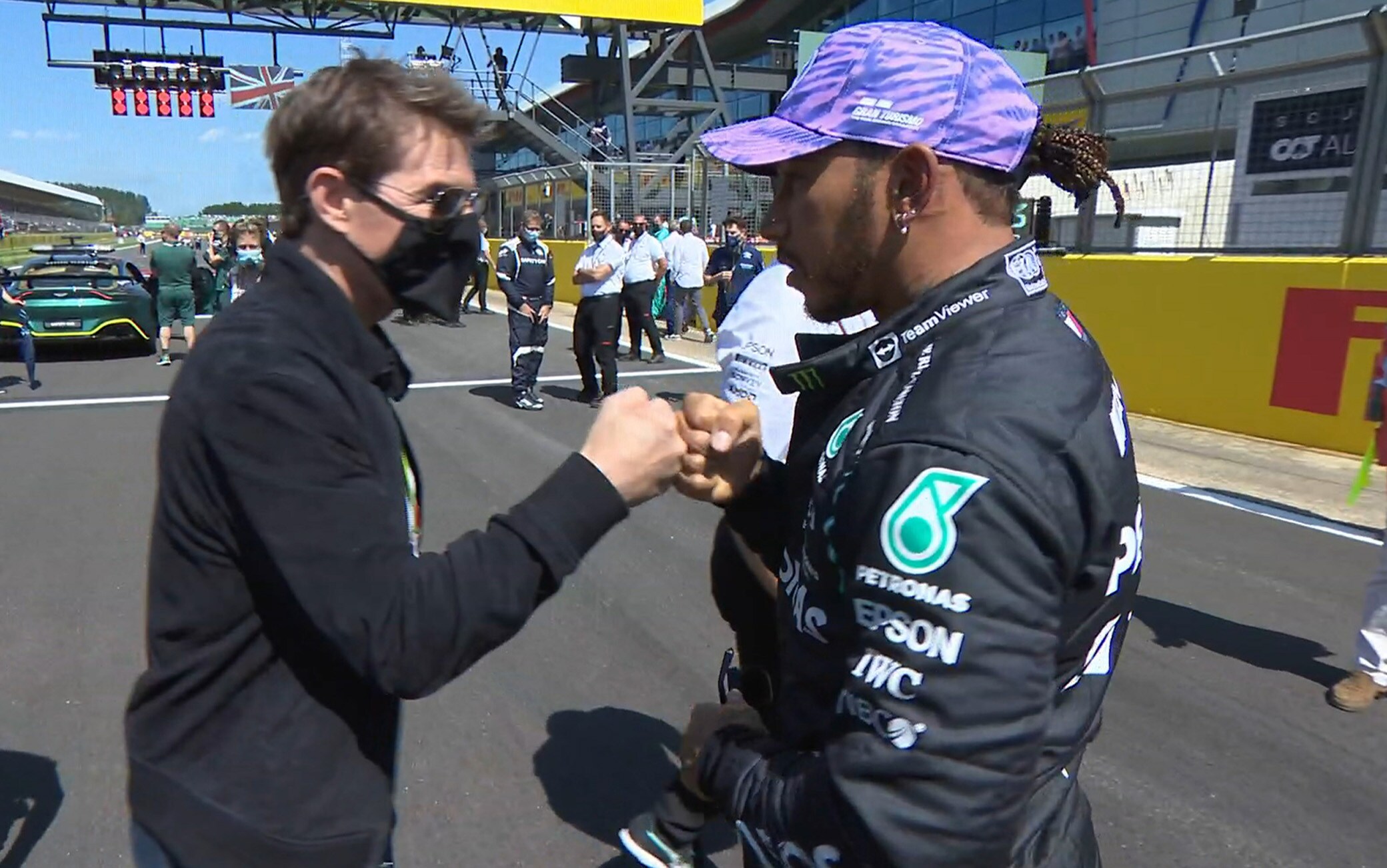 F1, GP Silverstone 2021: Tom Cruise al box Mercedes | Sky ...