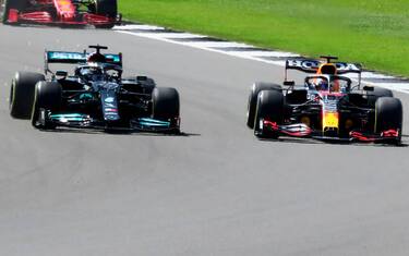 Verstappen-Hamilton, il duello può riprendere