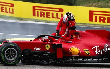HUNGARORING, HUNGARY - AUGUST 01: Charles Leclerc, Ferrari SF21 retires from the race during the Hungarian GP at Hungaroring on Sunday August 01, 2021 in Budapest, Hungary. (Photo by Zak Mauger / LAT Images)