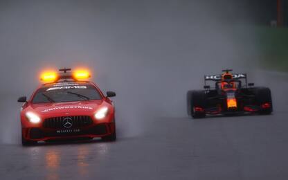 Verstappen vince a Spa dopo 2 giri. Leclerc 8°