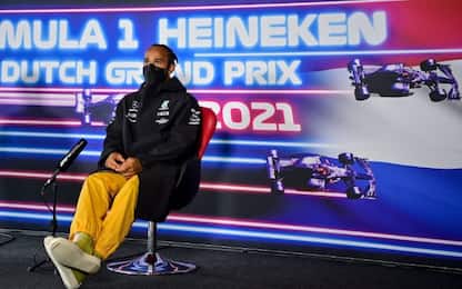 Lewis: "Russell forte, ma pieno supporto a Bottas"