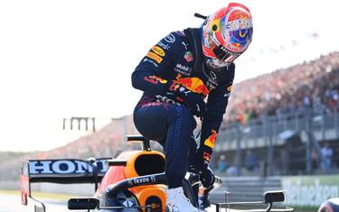 GP Olanda, Verstappen in pole. Ferrari in 3^ fila