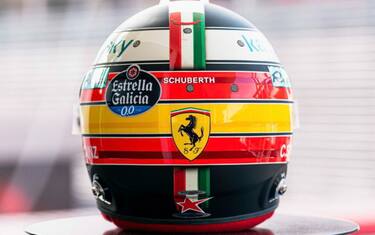 Sainz, il casco per Monza è per Schumi. FOTO