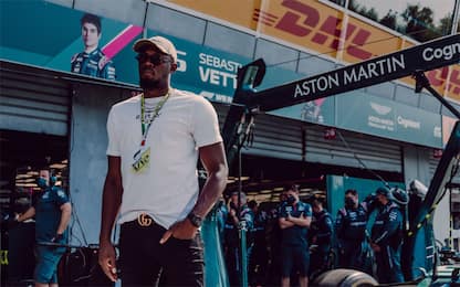 Un fulmine a Monza: Bolt nel box Aston Martin