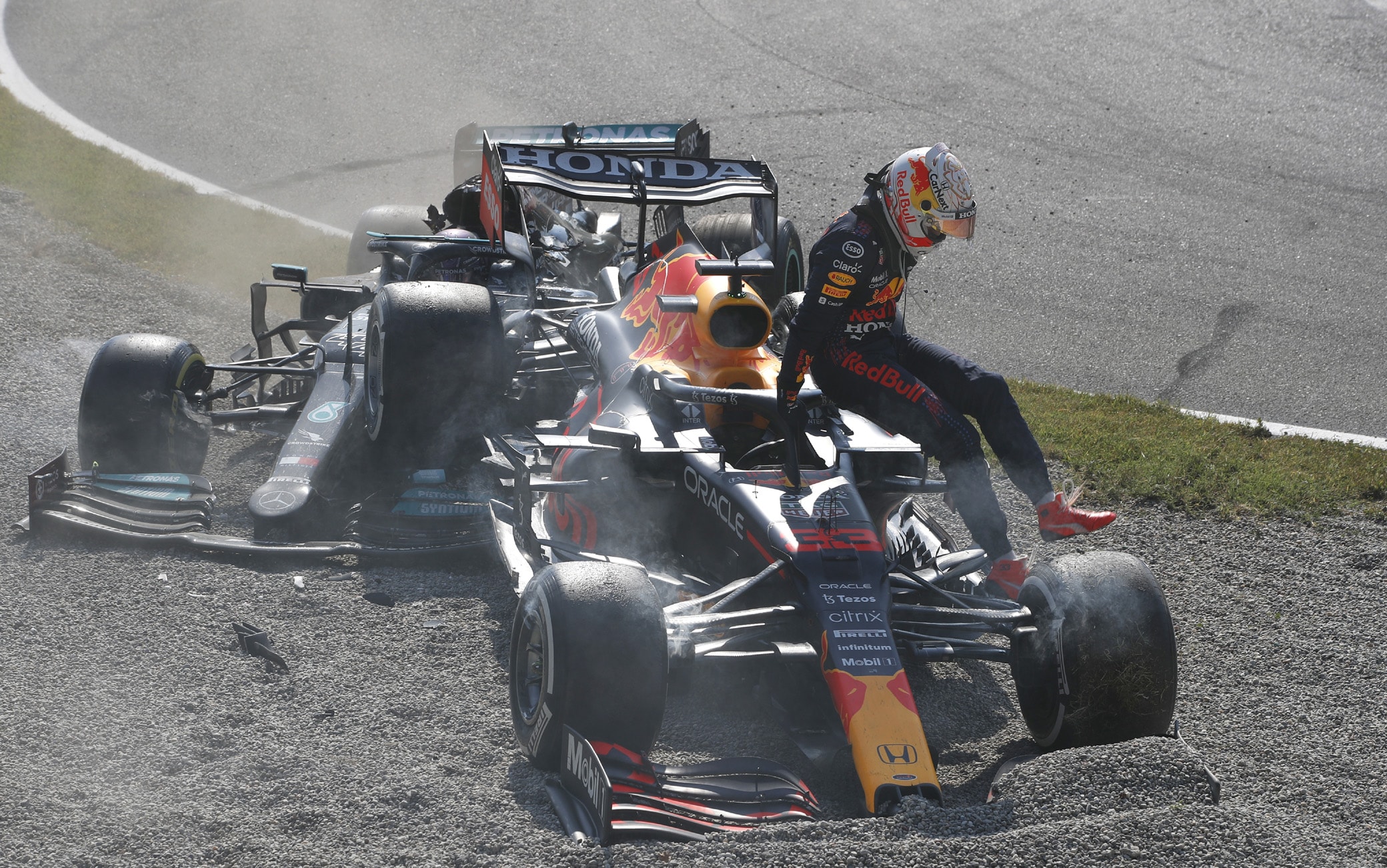 verstappen hamilton crash motorsportimages